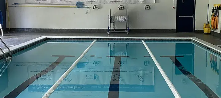 Photo at Piscine Val-des-Arbres