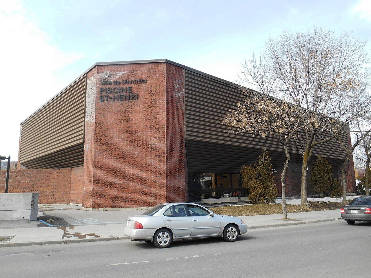 Photo : Piscine intérieure Saint-Henri