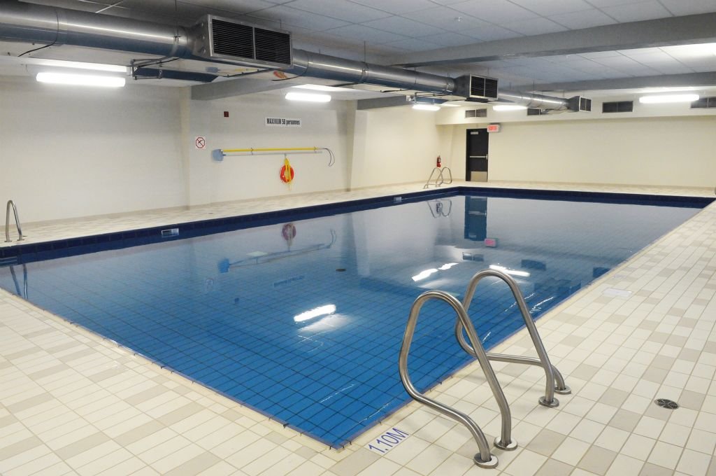 Photo : Piscine municipale du Bourg-Royal